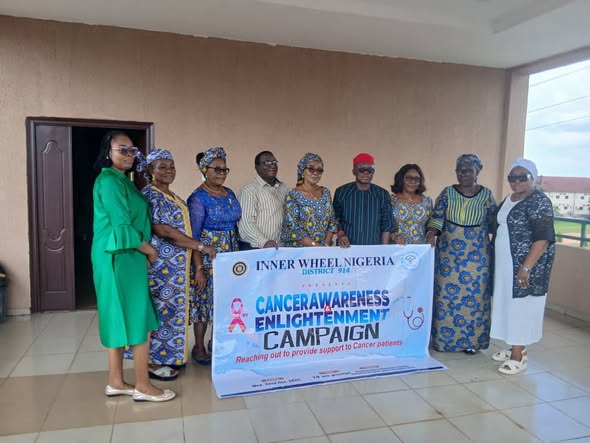 DR. AKABUIKE HOSTS INNER WHEEL NIGERIA – AWKA DISTRICT: COMMENDS THEIR HUMANITARIAN GESTURE AND ADVO